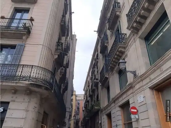 Vista exterior de Local de alquiler en Barcelona con Aire acondicionado, Calefacción y Amueblado