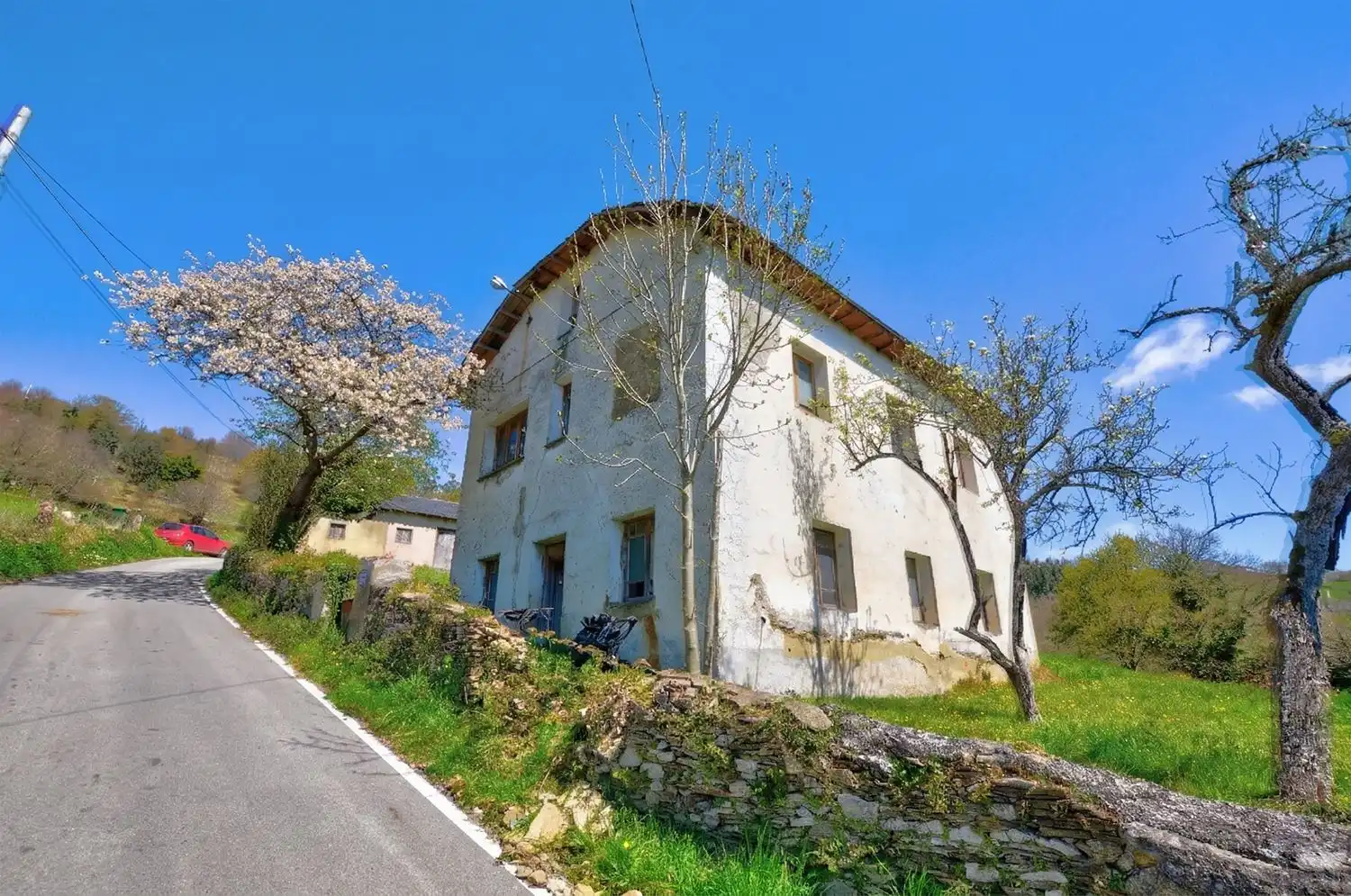 Vista exterior de Casa o chalet en venta en Tineo con Piscina
