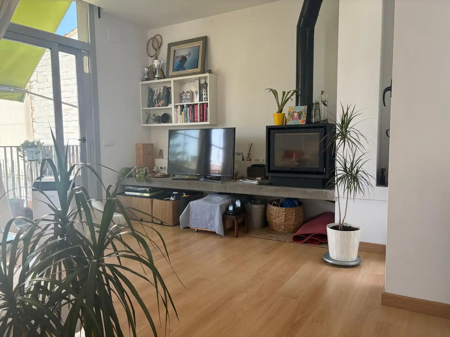 Sala d'estar de Casa o xalet en venda en La Garriga amb Calefacció, Parquet i Terrassa