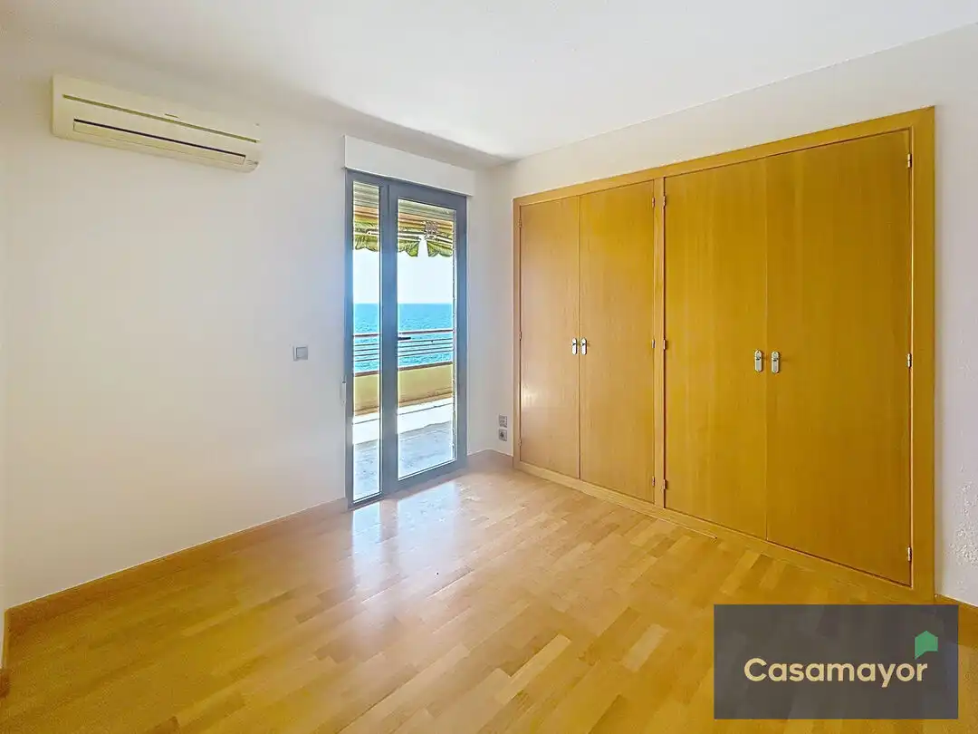 Flat for rent in Alicante / Alacant  with Air Conditioner, Heating and Private garden