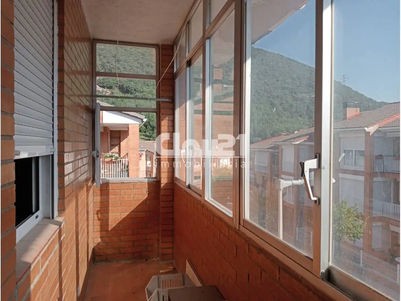 Appartamento con terrazza in affitto a Calle confederacio