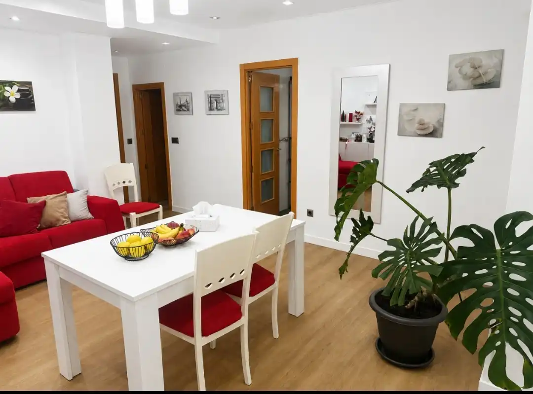 Flat with lift for sale in Carrer de Burgos, imagen 2