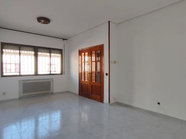 Adosado en venta en Valdepeñas