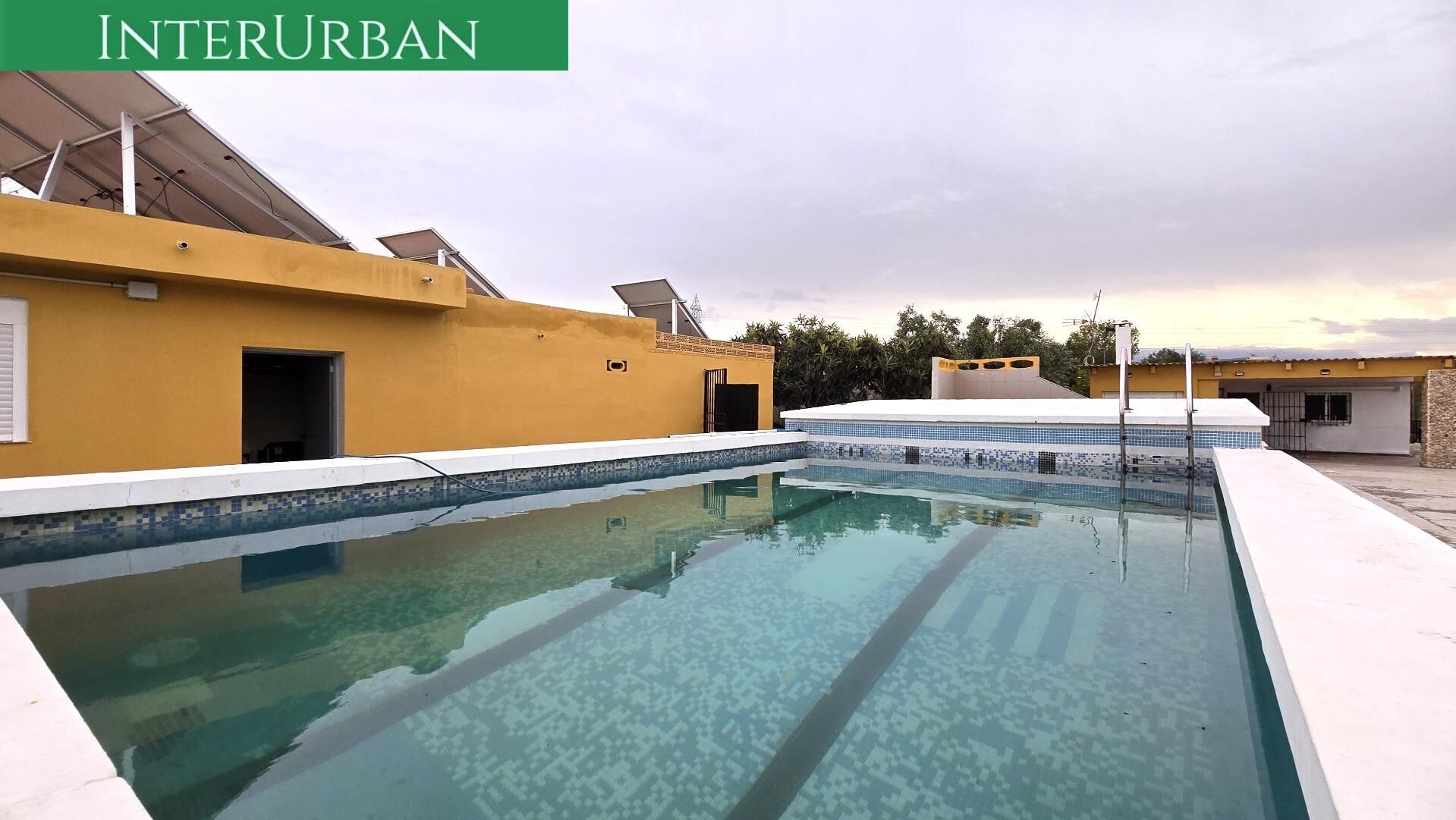Swimming pool of House or chalet for sale in Casinos  with Air Conditioner, Private garden and Terrace