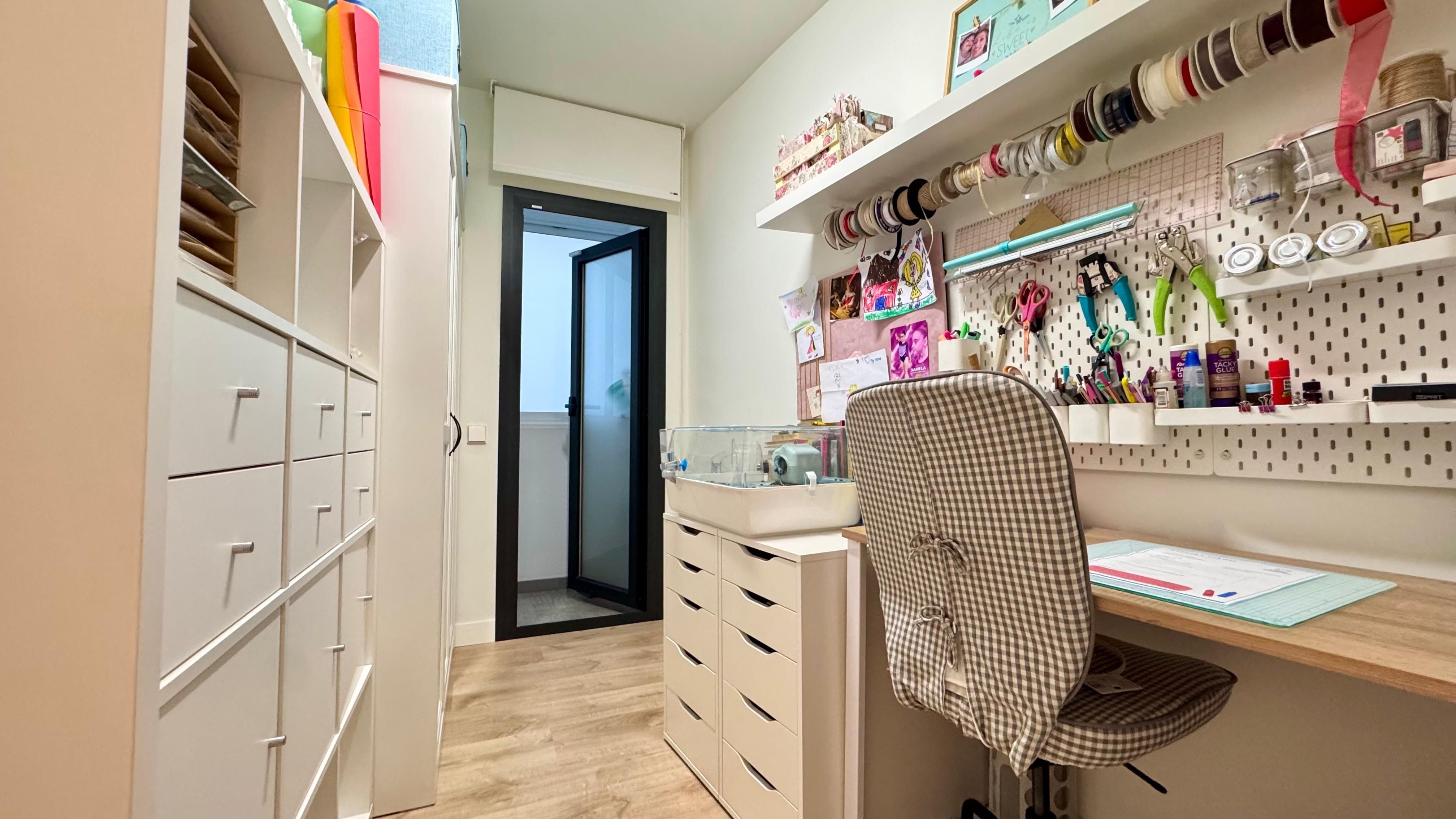 Flat for sale in Esplugues de Llobregat  with Balcony
