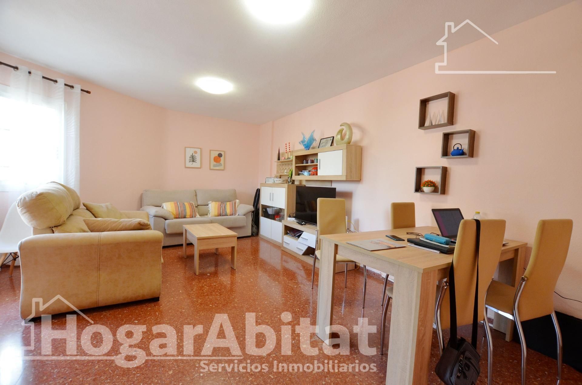 Living room of Flat for sale in Gandia  with Air Conditioner and Balcony