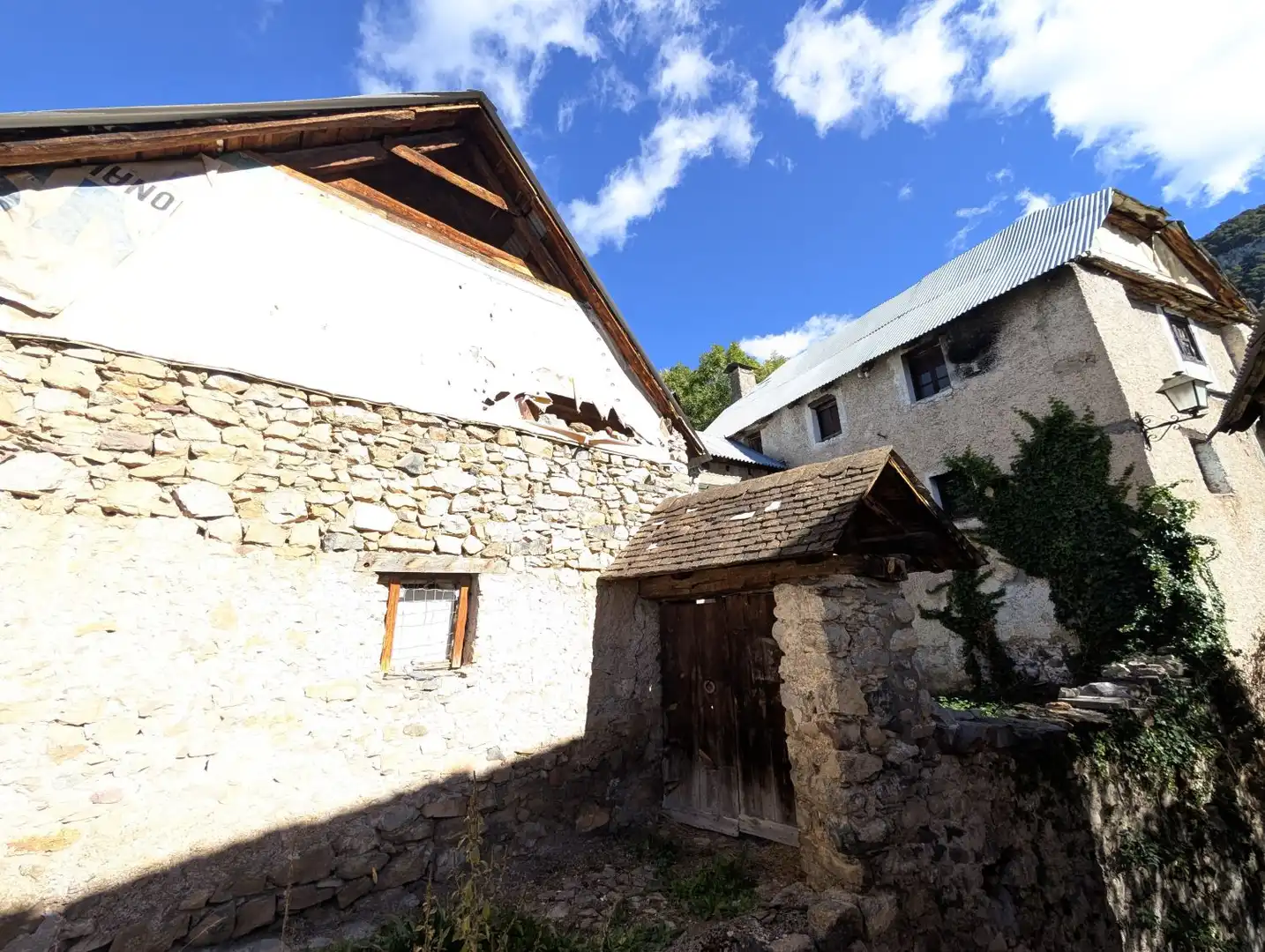 Vista exterior de Casa o chalet en venta en Tella-Sin, Huesca