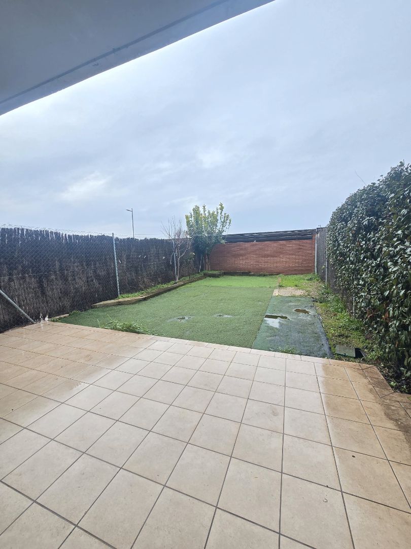 Single-family semi-detached for share in  Lleida Capital  with Air Conditioner, Heating and Private garden