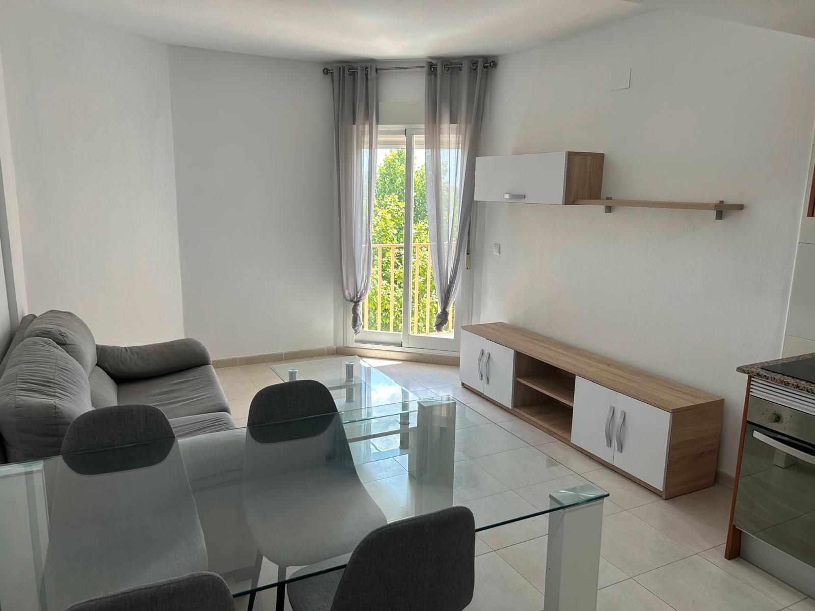 Sala d'estar de Apartament de lloguer en Castalla amb Moblat, Forn i Rentadora