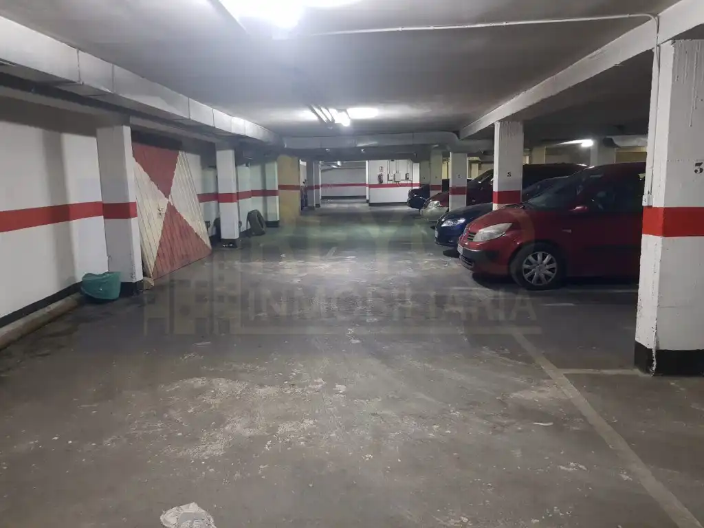 Parking of Garage for rent in Haro
