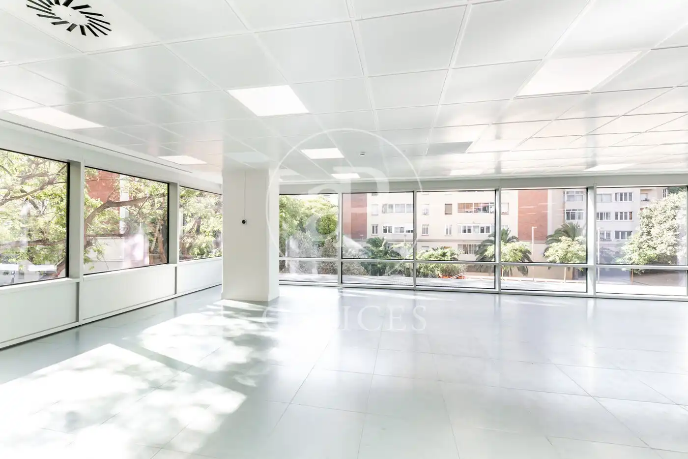 Oficina de lloguer en Barcelona amb Aire condicionat i Calefacció