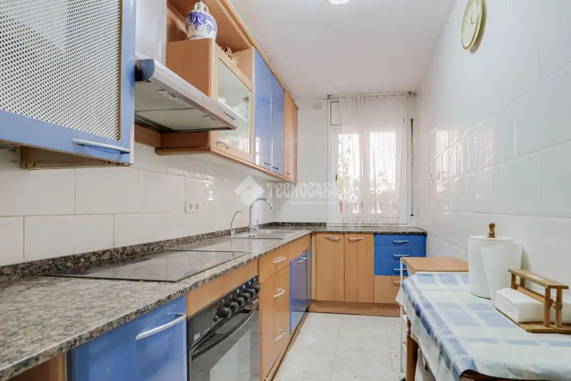 Cocina de Piso en venta en Rubí con Calefacción, Parquet y Amueblado