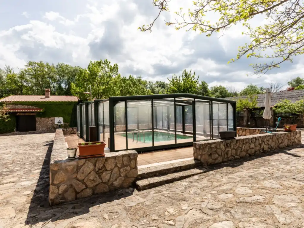Piscina de Casa o chalet en venta en Espinoso del Rey con Terraza, Piscina y Amueblado