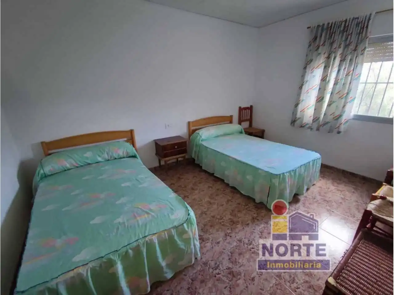 Dormitori de Finca rústica en venda en Balones amb Aire condicionat, Jardí privat i Terrassa