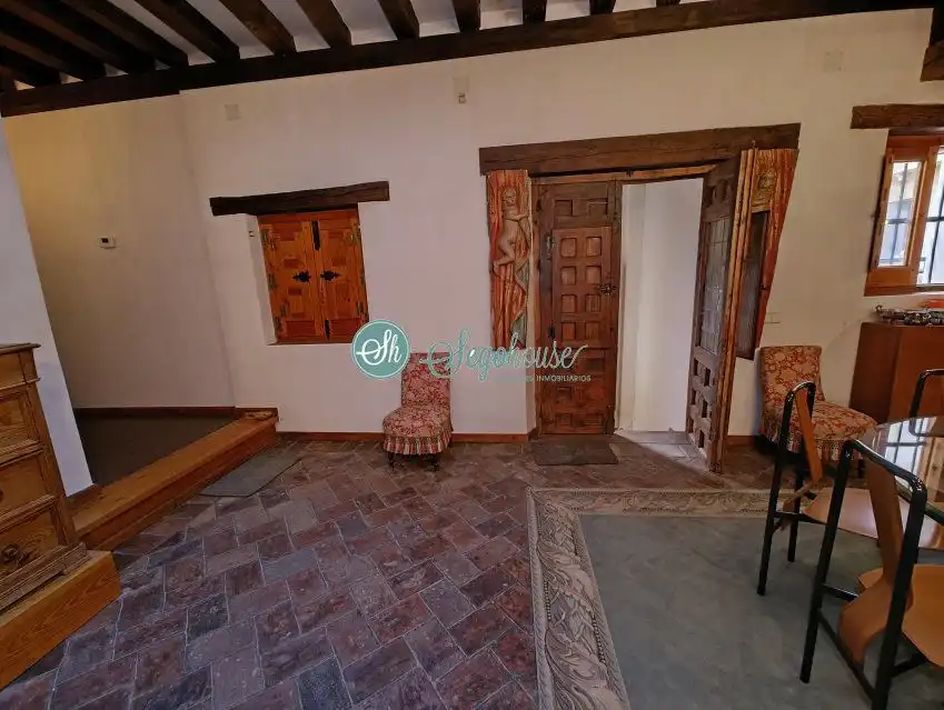 Flat for sale in Segovia  with Heating