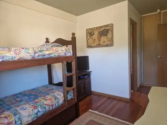 Habitación de Dúplex en venta en Teo con Calefacción, Parquet y Terraza