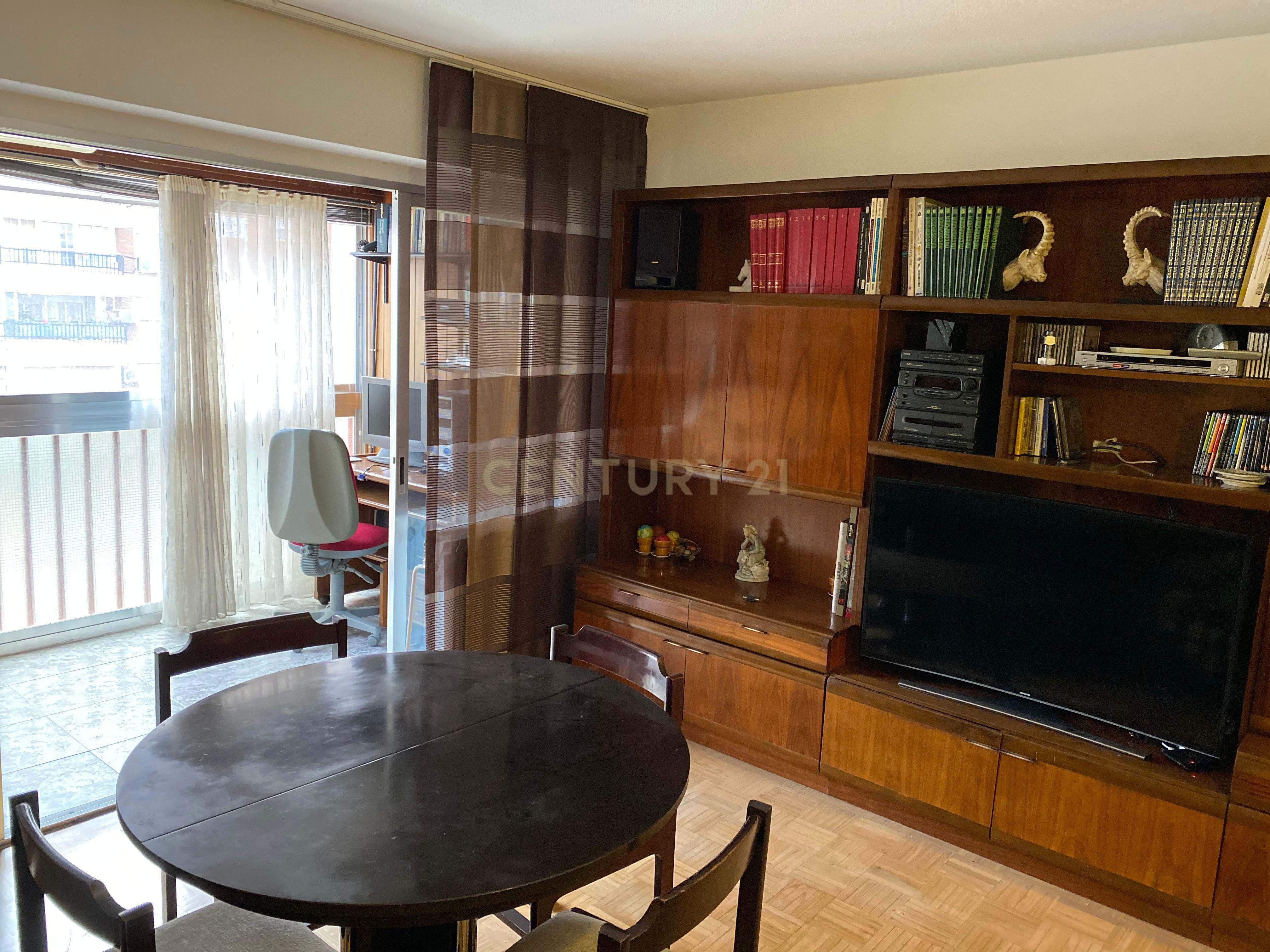 Living room of Apartments for sale in Alcorcón