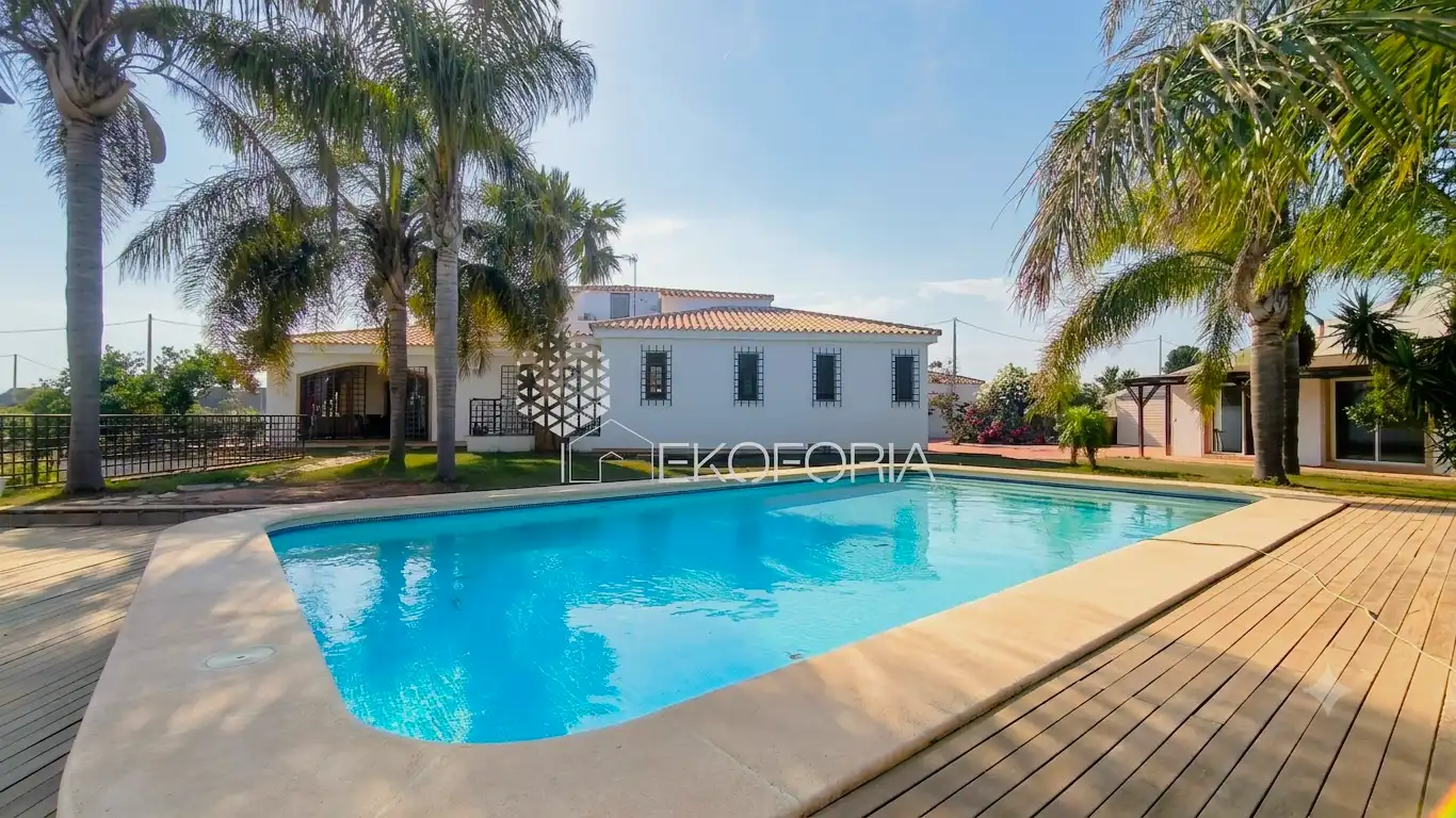 Vista exterior de Casa o chalet en venta en Bétera con Aire acondicionado, Calefacción y Piscina