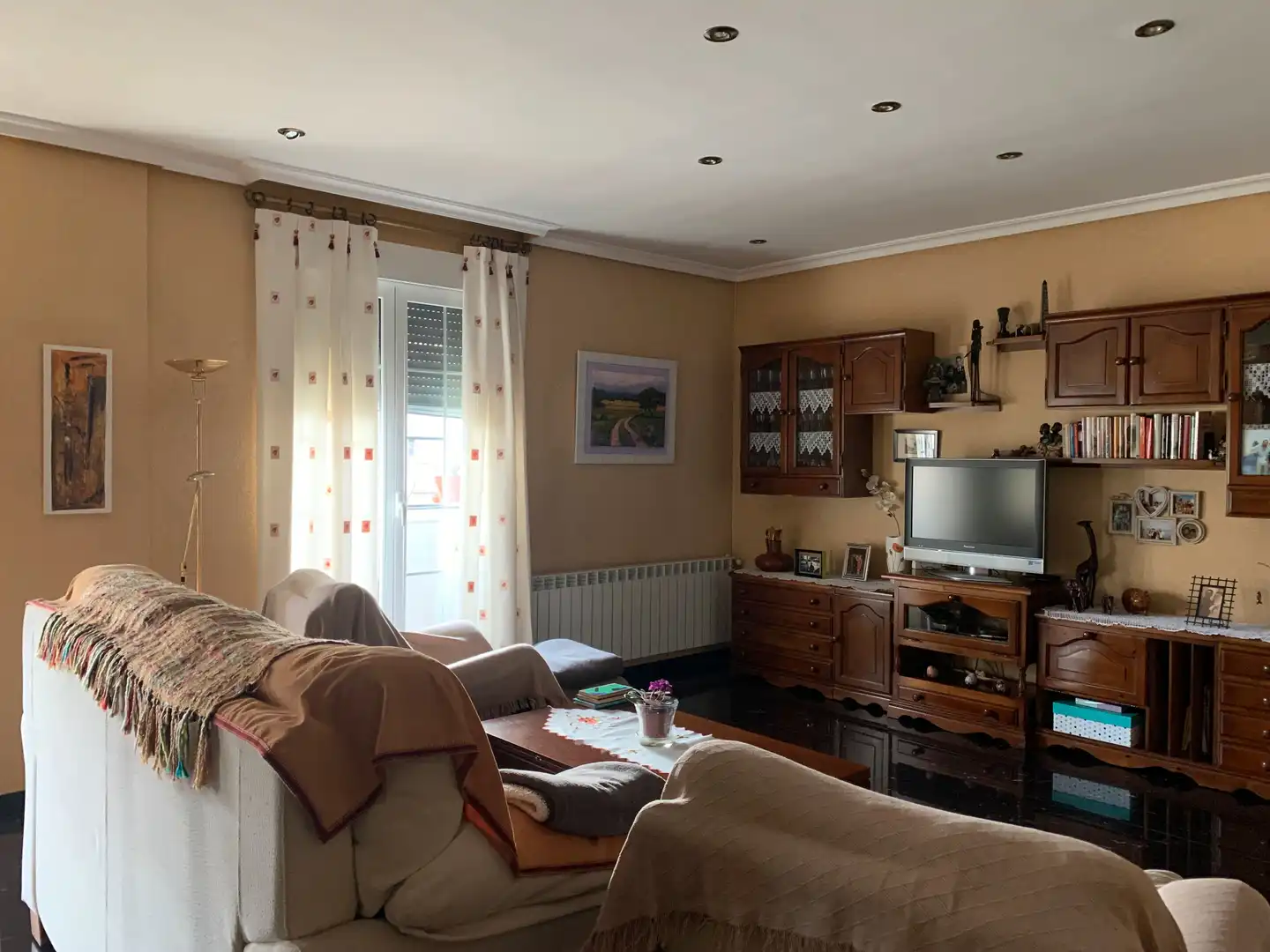Wohnung mit Aufzug zum Verkauf in Calle Guareña