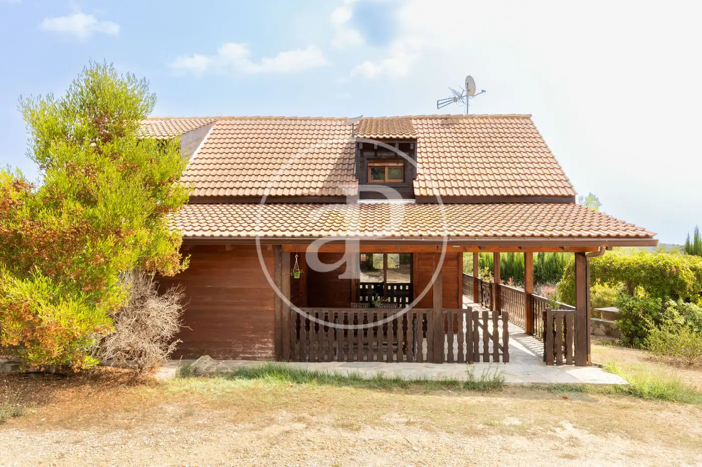 Vista exterior de Casa o xalet en venda en Montserrat amb Aire condicionat, Calefacció i Jardí privat