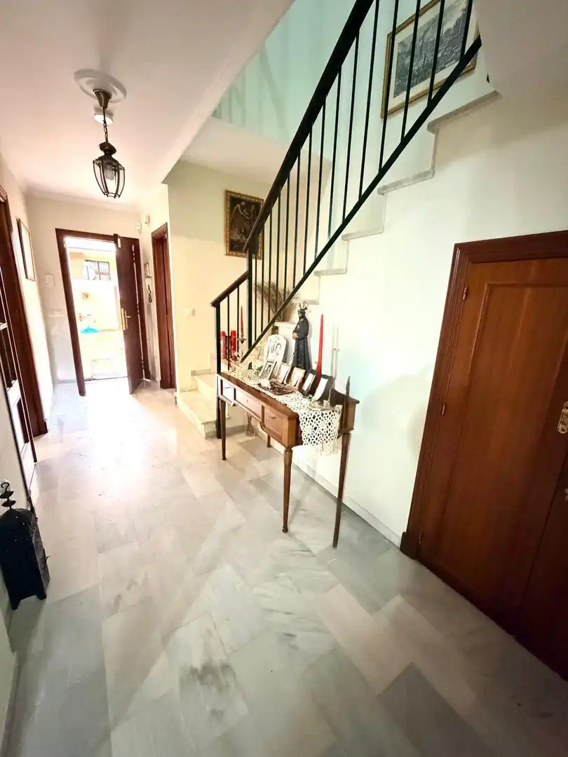 Casa aparellada en venda a El Pino - Bajo de Guía