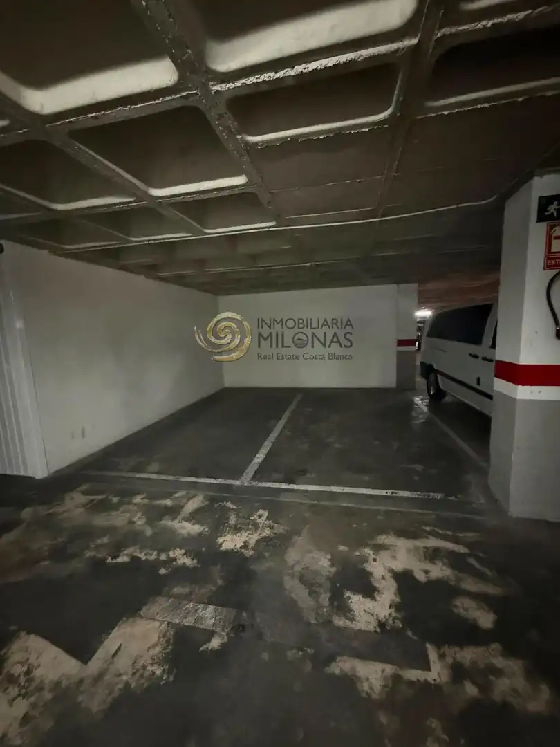 Aparcament de Dúplex en venda en Benidorm amb Aire condicionat, Calefacció i Jardí privat