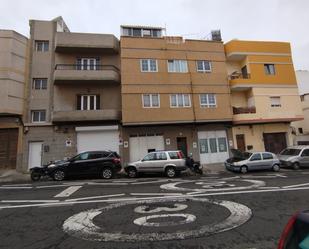 Vista exterior de Àtic en venda en Las Palmas de Gran Canaria amb Moblat