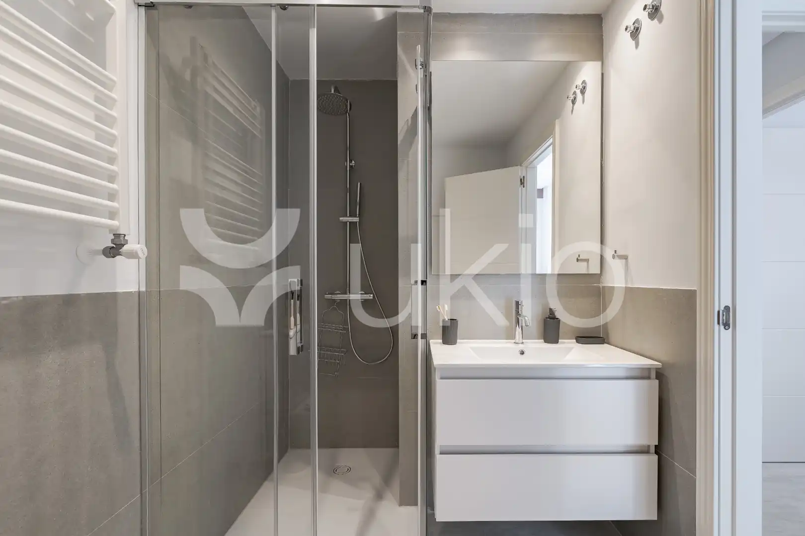 Baño de Apartamento de alquiler en Madrid con Aire acondicionado, Calefacción y Amueblado