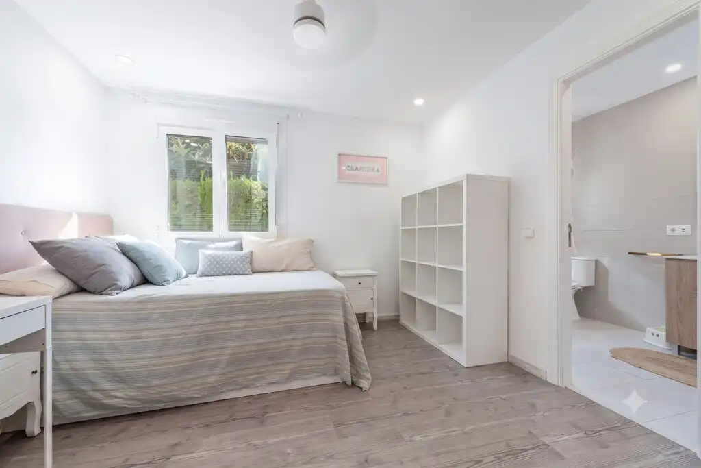 Habitación de Planta baja en venta en Pollença con Aire acondicionado, Jardín privado y Terraza