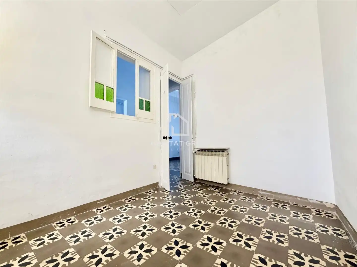Piso en venta en Girona con Calefacción y Terraza