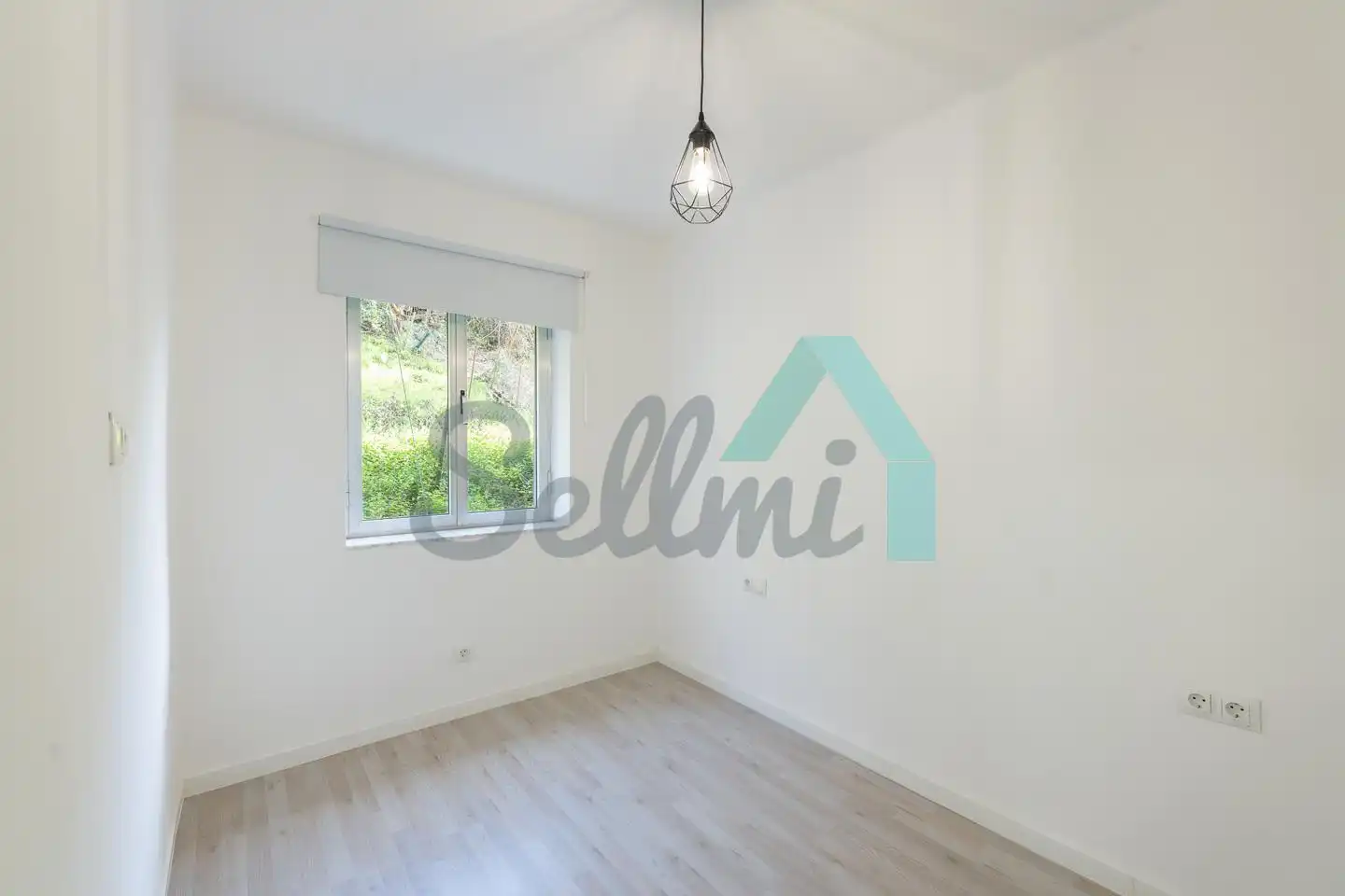 Habitación de Planta baja en venta en Mieres (Asturias) con Calefacción, Trastero y Amueblado