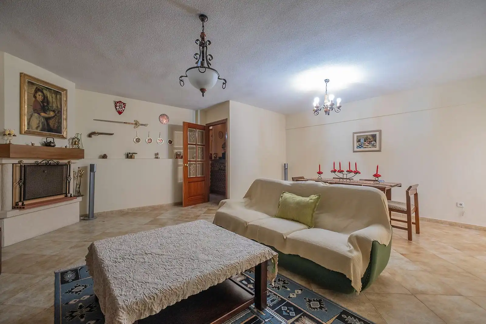 Sala de estar de Casa adosada en venta en Tres Cantos con Calefacción, Jardín privado y Parquet