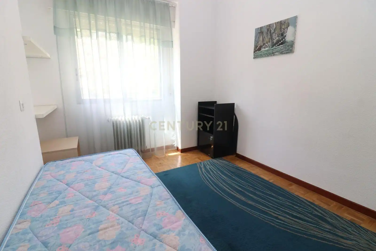 Habitación de Apartamento de alquiler en El Espinar con Trastero, Horno y Lavadora