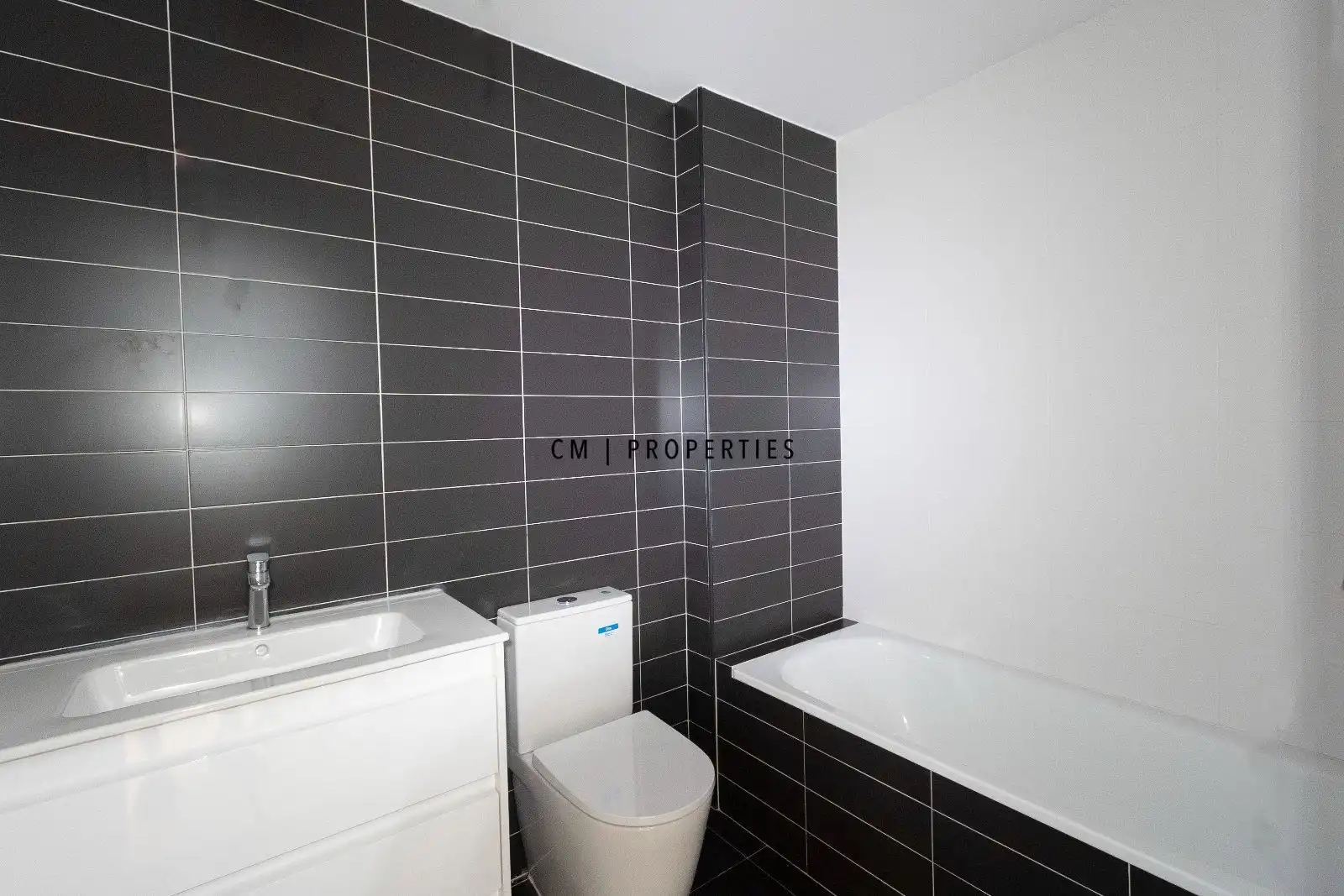 Bathroom of Flat for sale in Petrés  with Terrace and Balcony