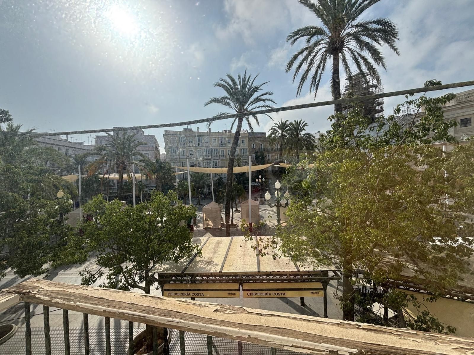 Vista exterior de Apartament en venda en  Cádiz Capital amb Balcó