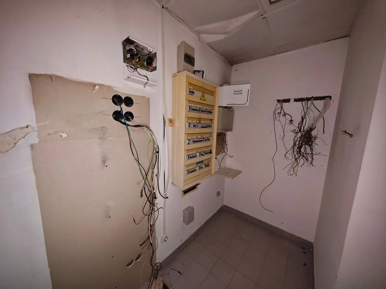 Local en venta en Alicante / Alacant con Aire acondicionado