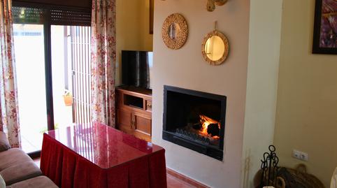 Foto 3 de Casa adosada en venta en Calle Primero de Mayo, 33, Malcocinado, Badajoz