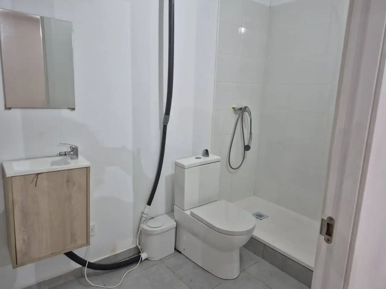 Bany de Local en venda en Barcelona