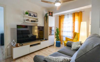 Sala d'estar de Pis en venda en Elche / Elx amb Aire condicionat, Parquet i Terrassa