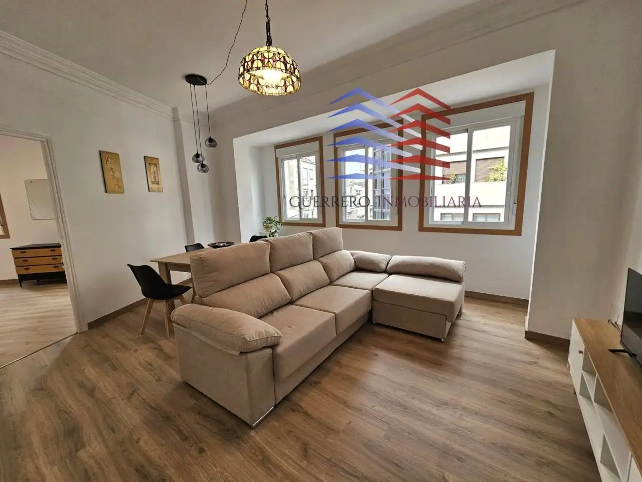 Sala d'estar de Pis de lloguer en Ourense Capital  amb Calefacció i Moblat