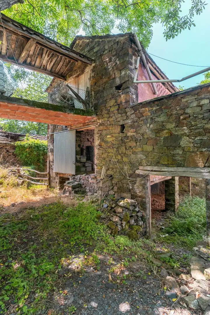 Vista exterior de Casa o xalet en venda en Illano