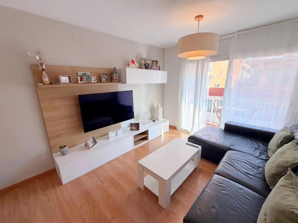 Living room of Flat for sale in Sagnier - Plaça de Catalunya