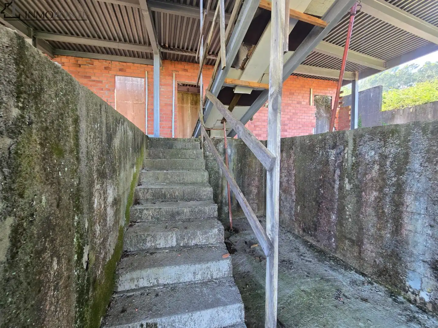 Vista exterior de Casa o xalet en venda en Vilaboa amb Jardí privat