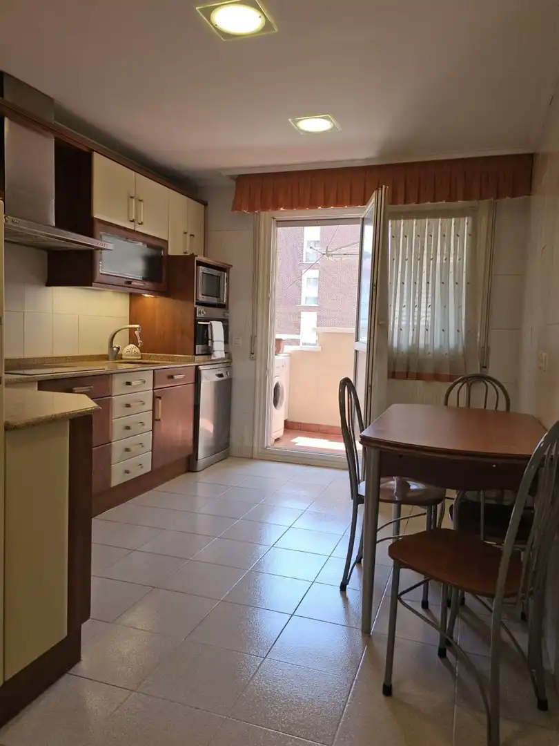 Piso con ascensor en venta en Calle Lonbo 20, imagen 9