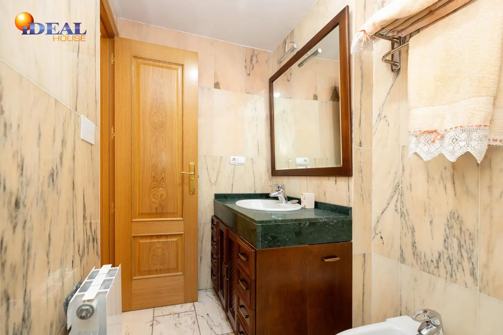 Piso con terraza en venta en Plaza CIUDAD DE LOS CARMENES, imagen 32