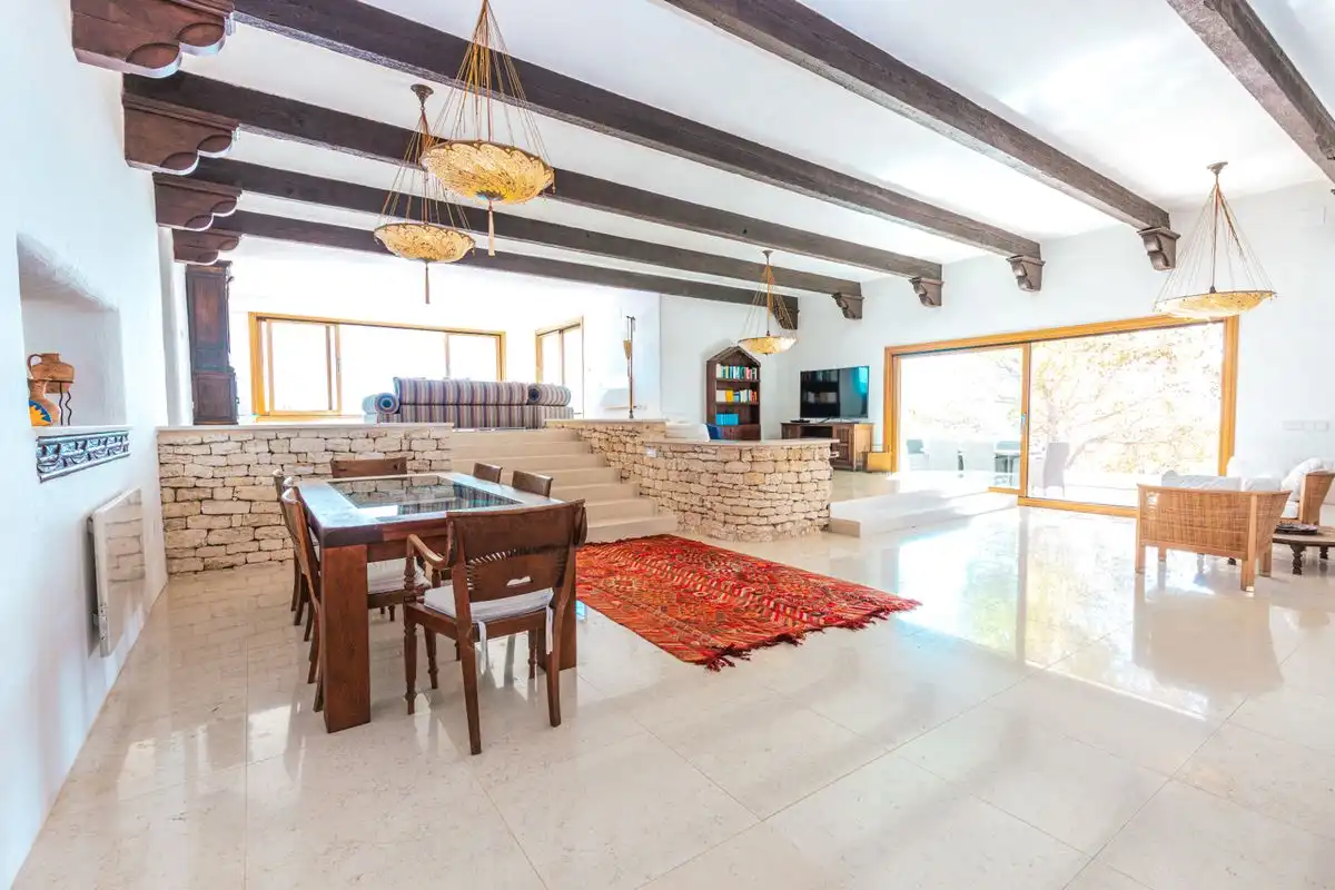 Sala d'estar de Casa o xalet en venda en Santa Eulària des Riu amb Aire condicionat, Calefacció i Jardí privat