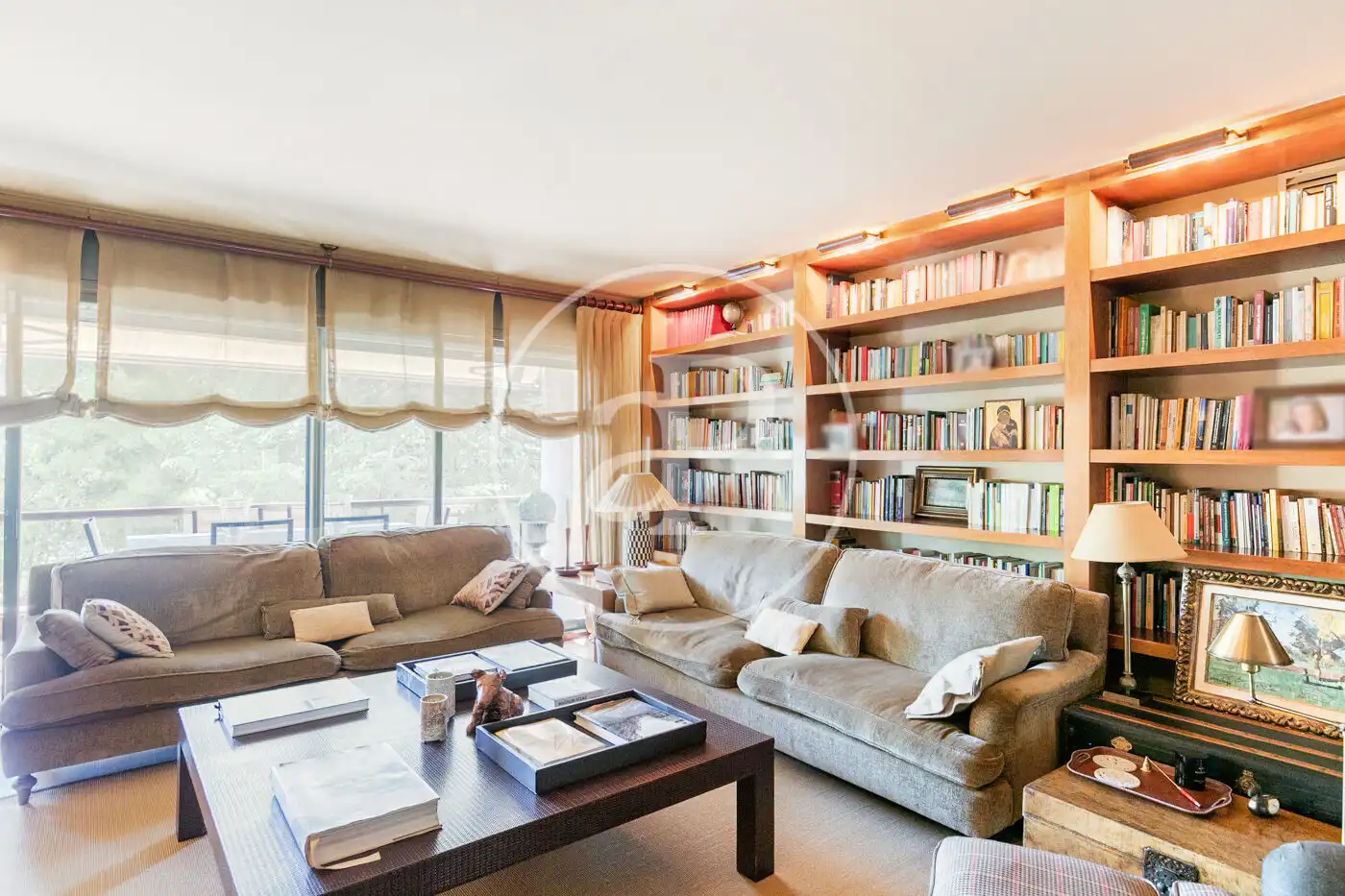 Sala de estar de Piso en venta en Barcelona con Aire acondicionado, Calefacción y Jardín privado