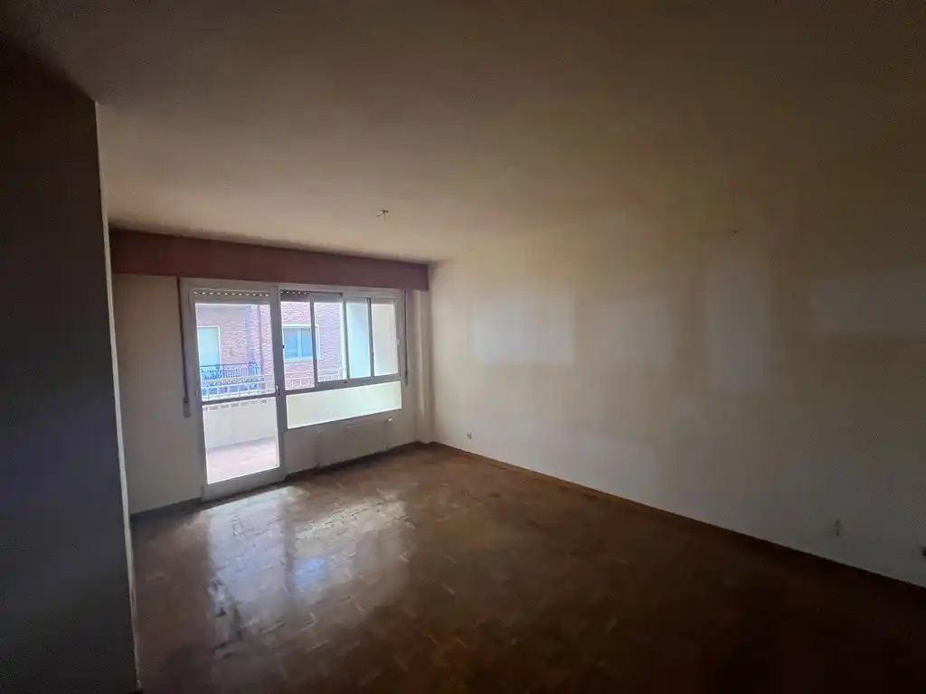 Flat for sale in Calle Marqués de Villores, Ensanche - Franciscanos