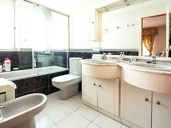 Habitatge amb jardí en venda a Avenida Luis Miranda Dávalos 4, imagen 29