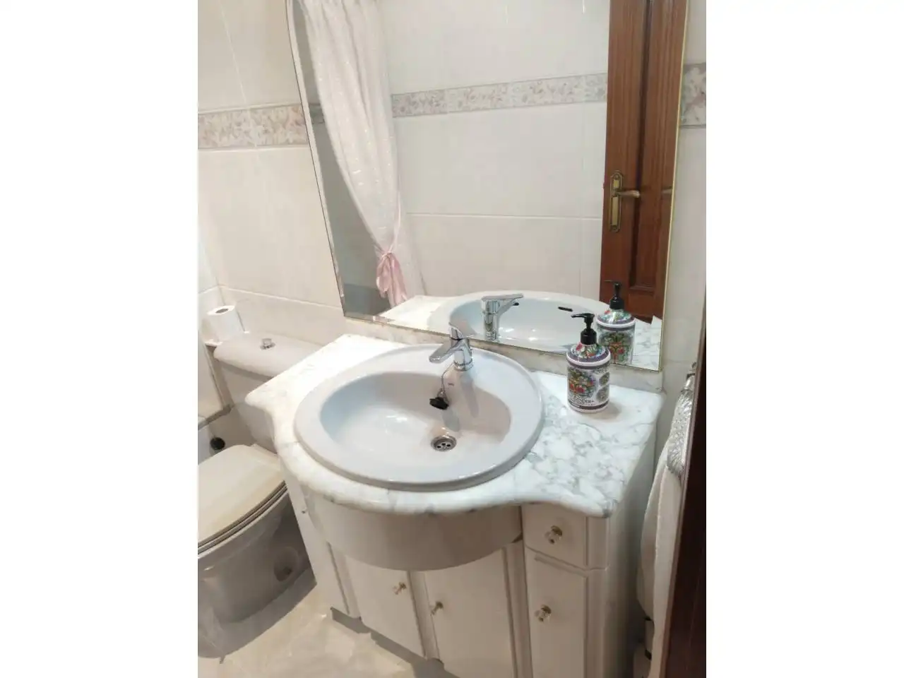 Baño de Piso de alquiler en Burgos con Calefacción, Parquet y Amueblado